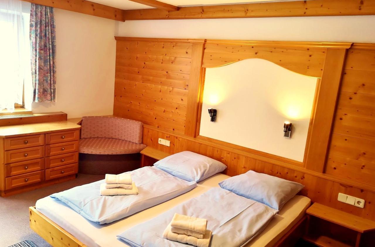 Astoria Appartements Oberau Bagian luar foto