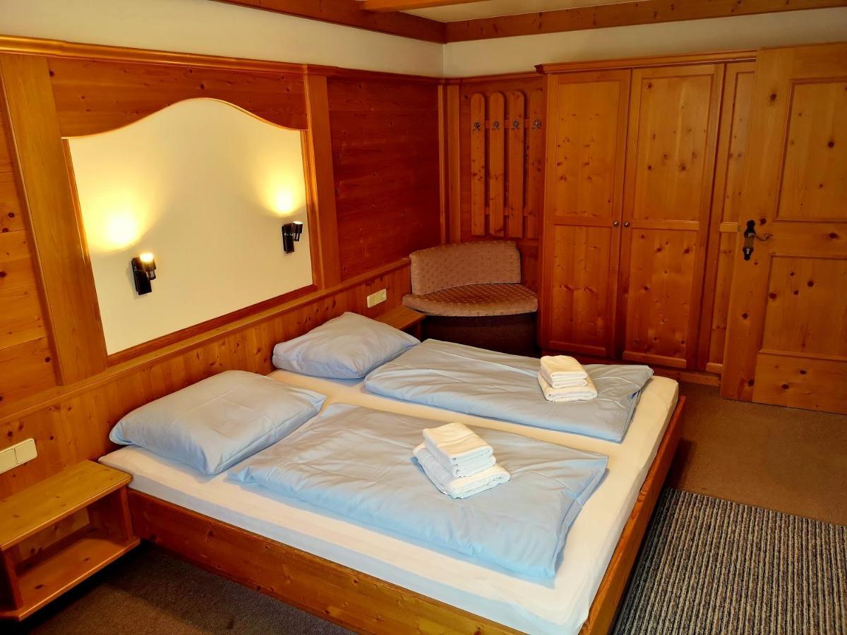 Astoria Appartements Oberau Bagian luar foto