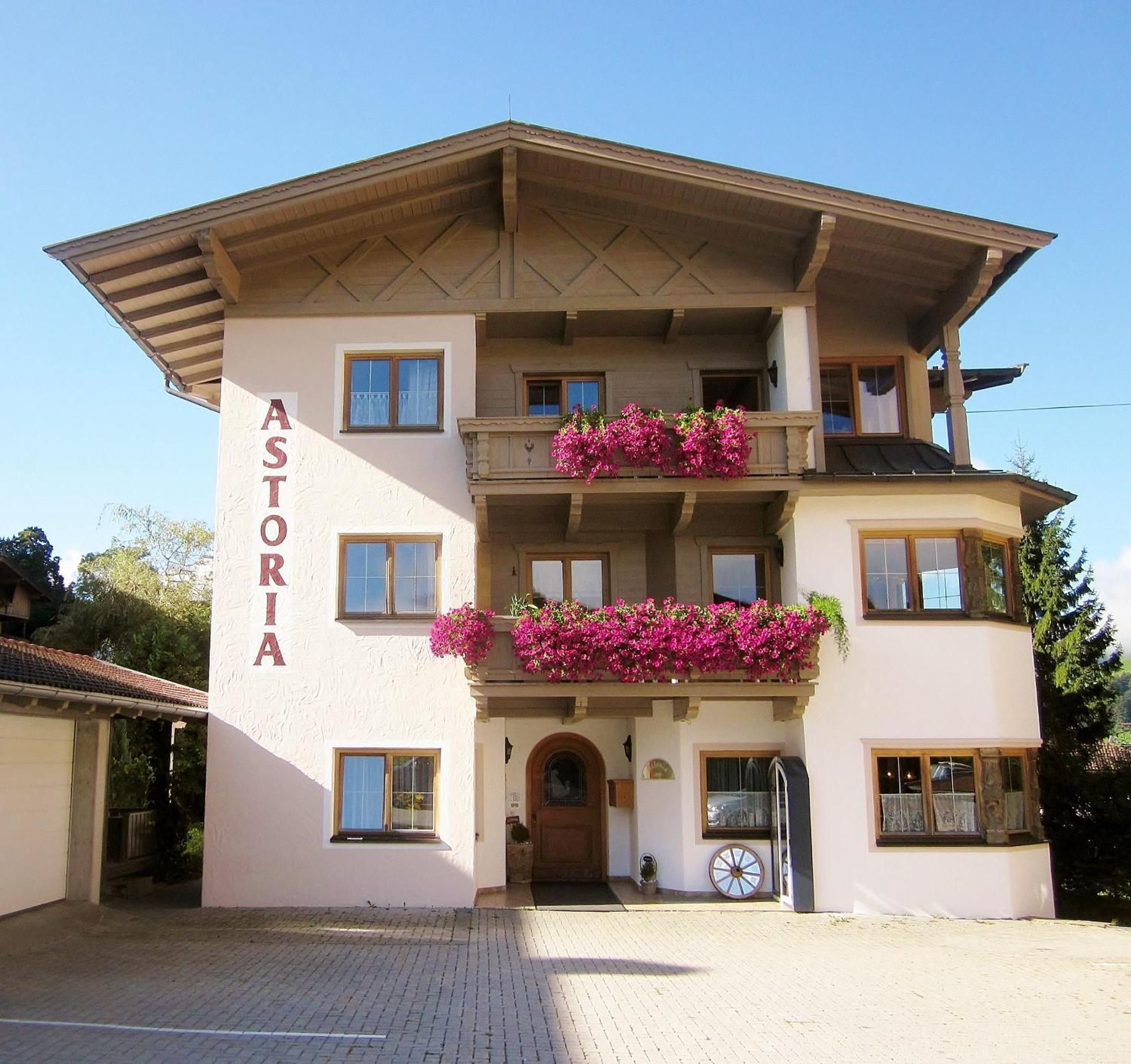 Astoria Appartements Oberau Bagian luar foto
