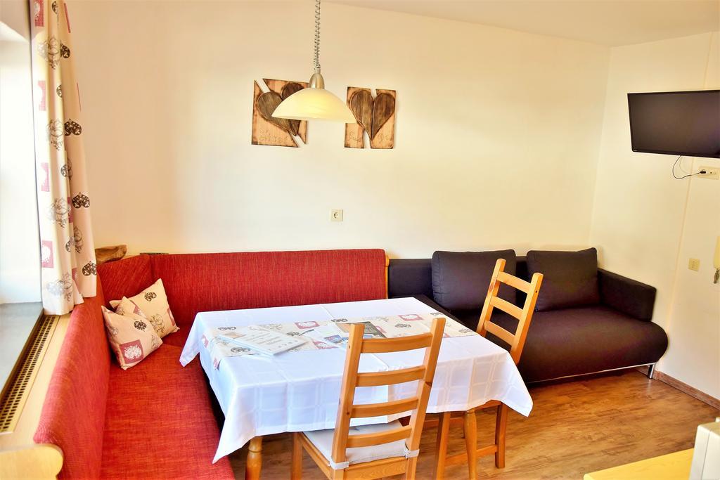 Astoria Appartements Oberau Bagian luar foto